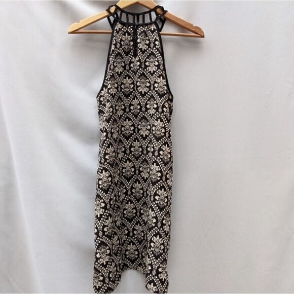 Monteau dress   - Picture 6 of 8